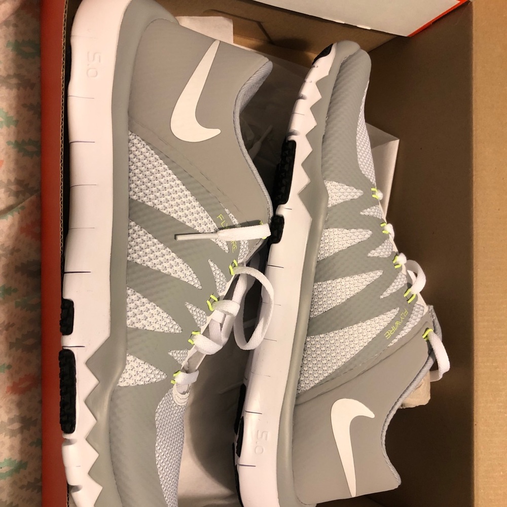 Nike Free Trainer 5.0 V6 shoes